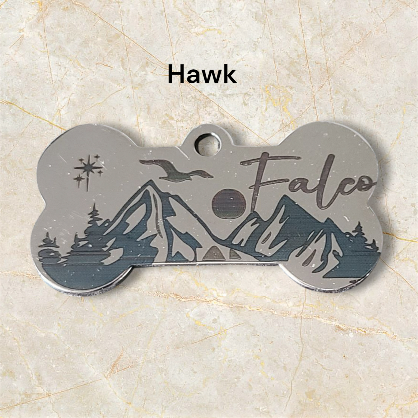 médaille en forme d'os