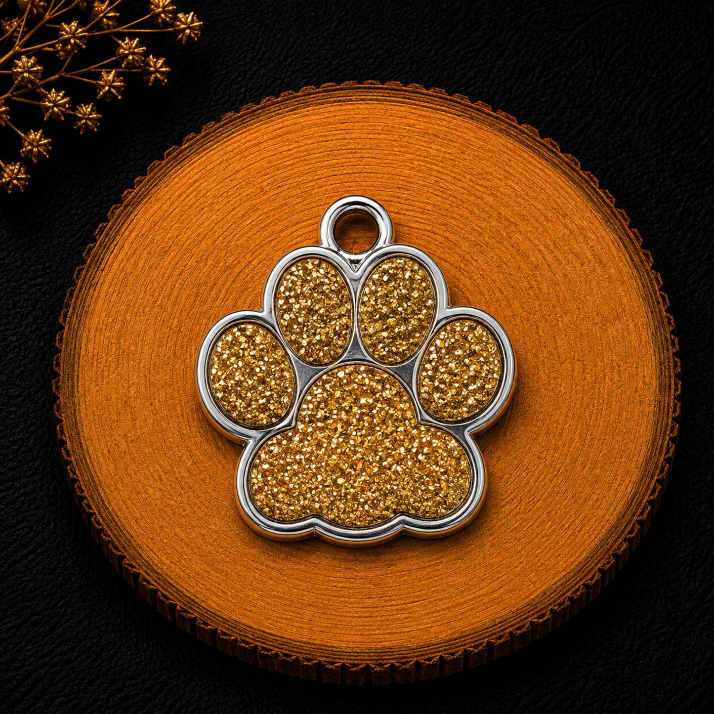 Médaille patte de chien personnalisée avec strass doré , disponible en plusieurs coloris