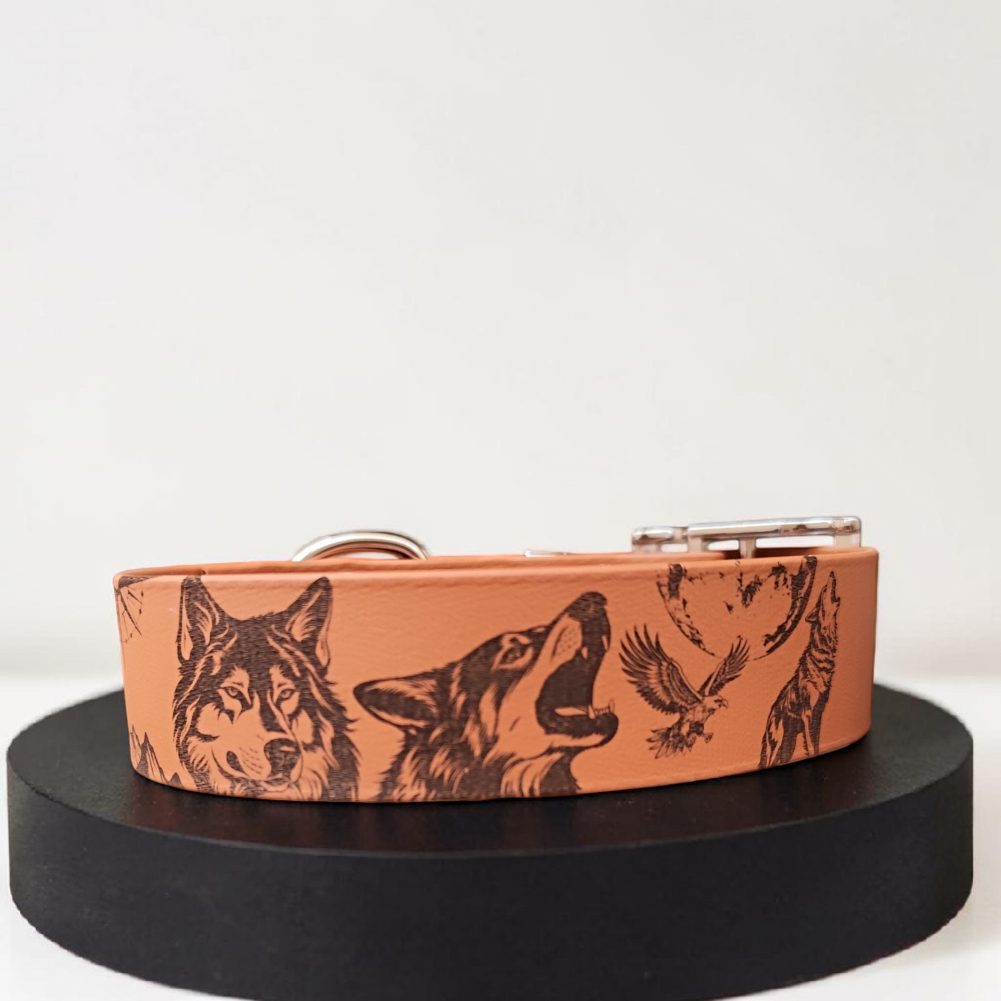 collier chien biothane marron clair 38 mm motif loup