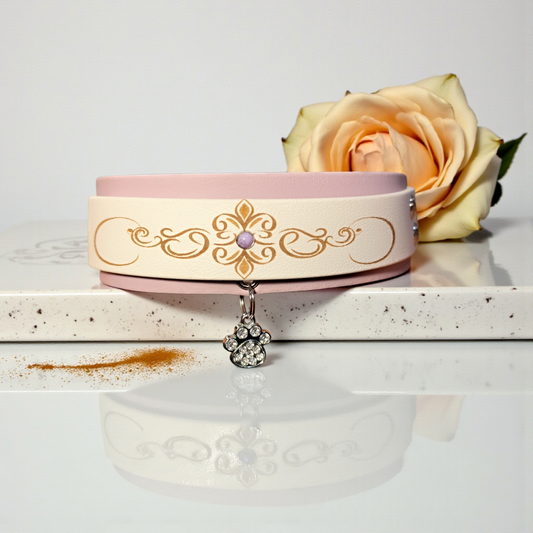 collier gravée d'arabesque délicat , élégant pour chien 