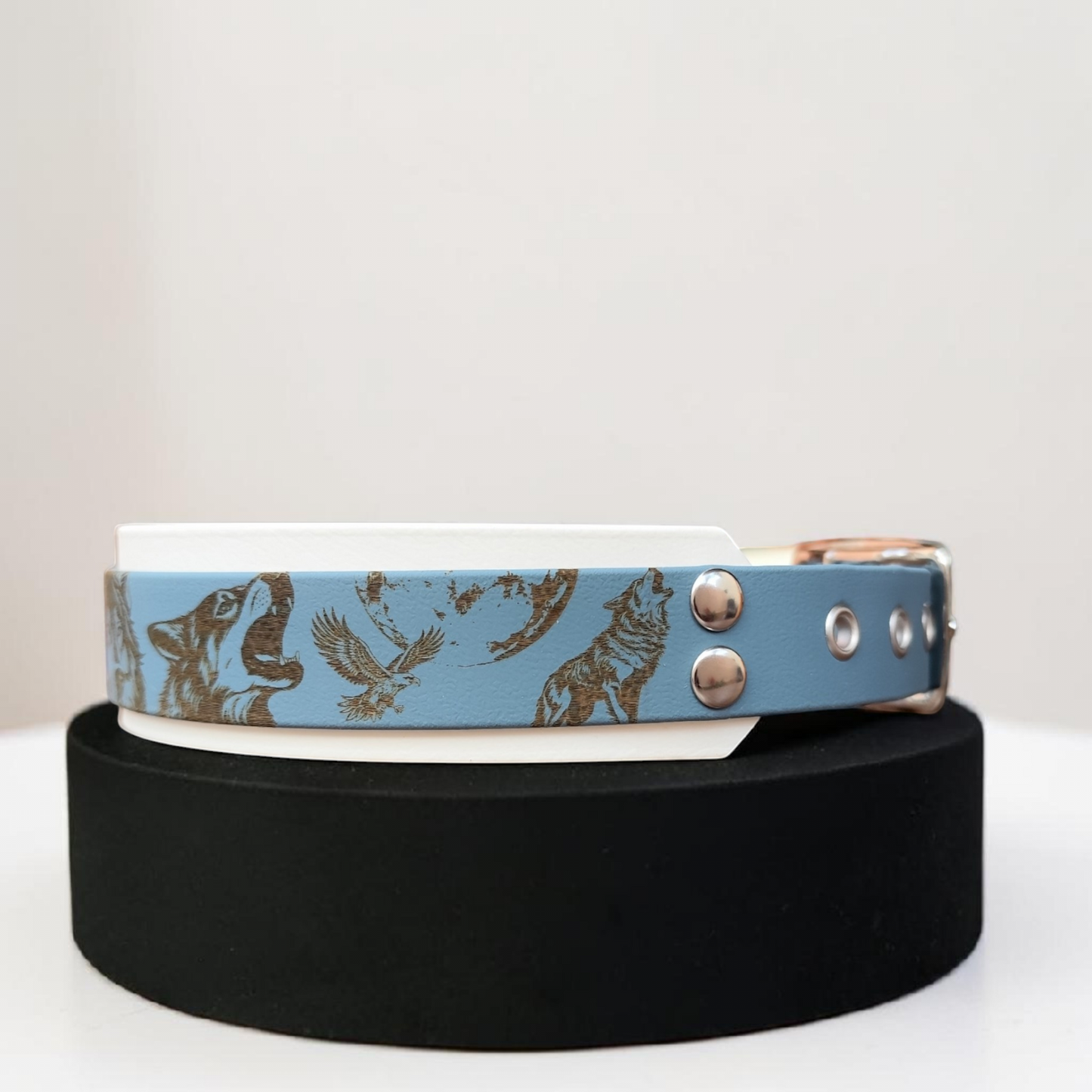 collier superposé biothane blanc pétrole vue côté gauche
